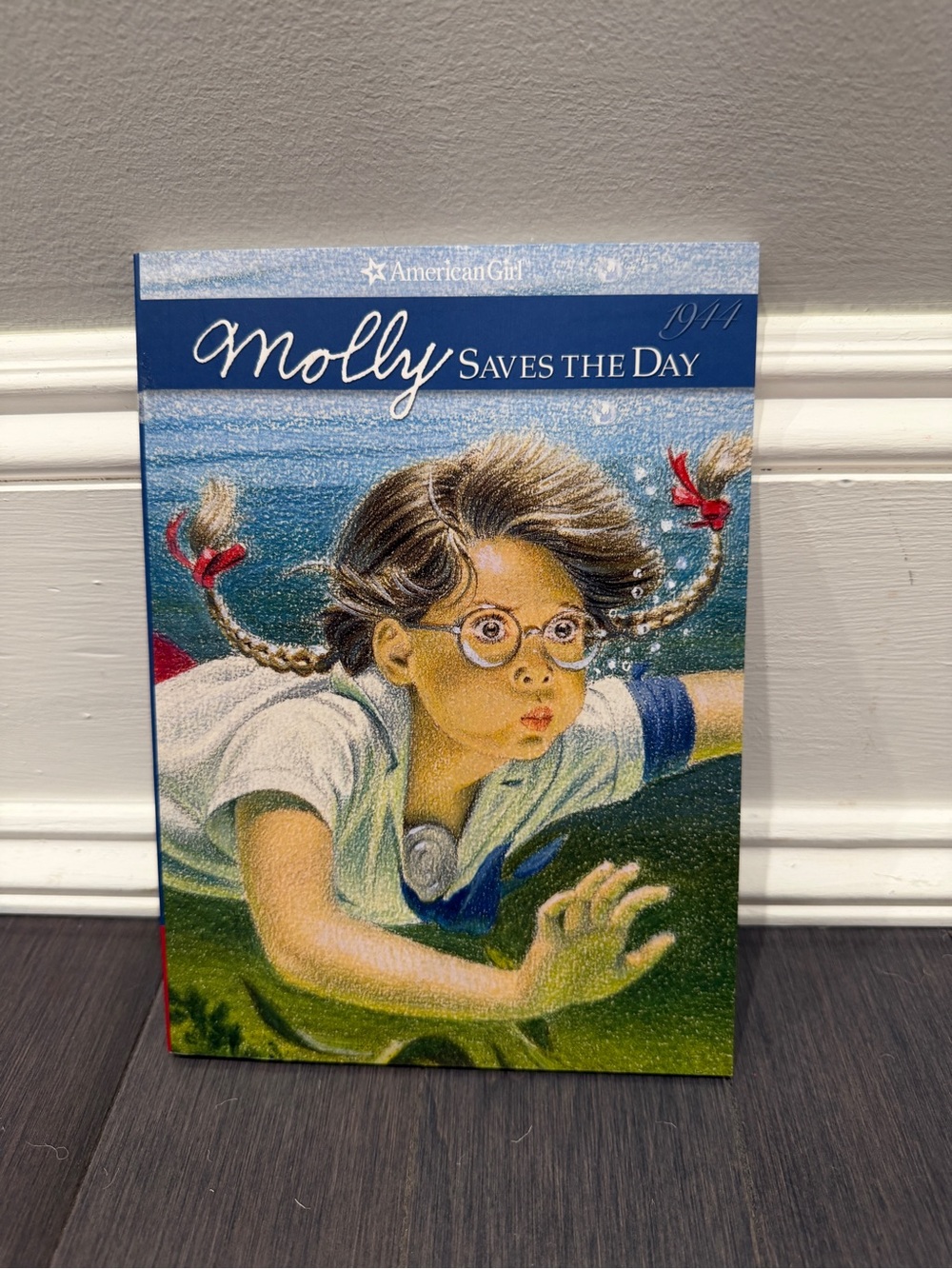 NWOT American Girl Doll Molly Saves the Day Paperback Book Girls